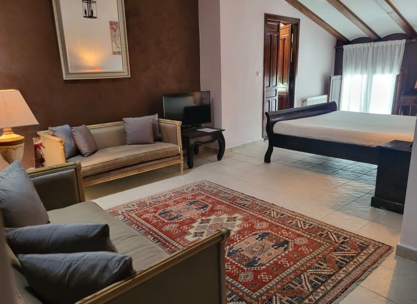 7 soveværelse Erhverv til salg i Vall de Gallinera med swimmingpool - € 799.000 (Ref: 9654444)