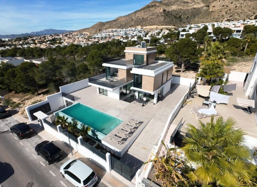 5 sovrum Villa till salu i Finestrat med pool garage - 1 799 000 € (Ref: 9659726)