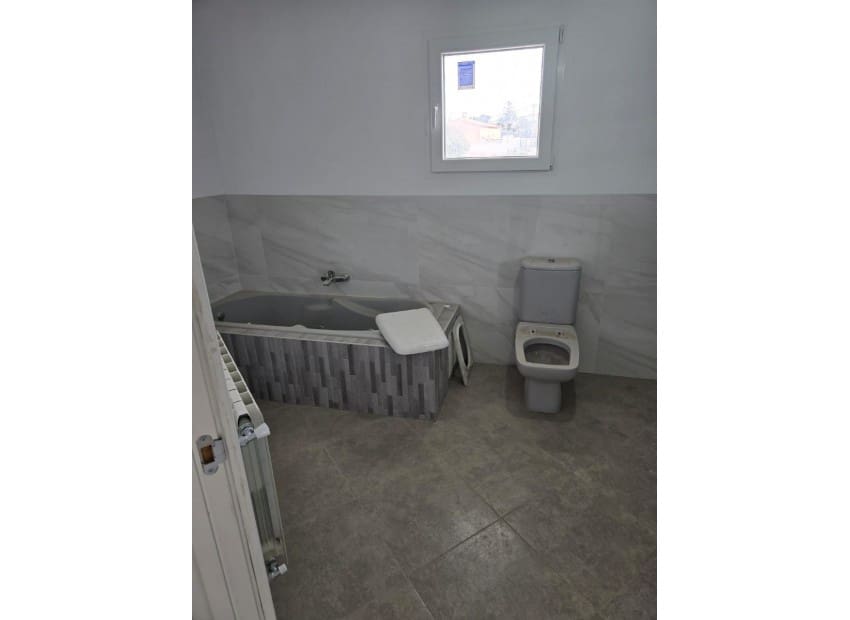 4 sypialnia Willa na sprzedaż w La Nucia z basenem - 795 000 € (Ref: 9659727)