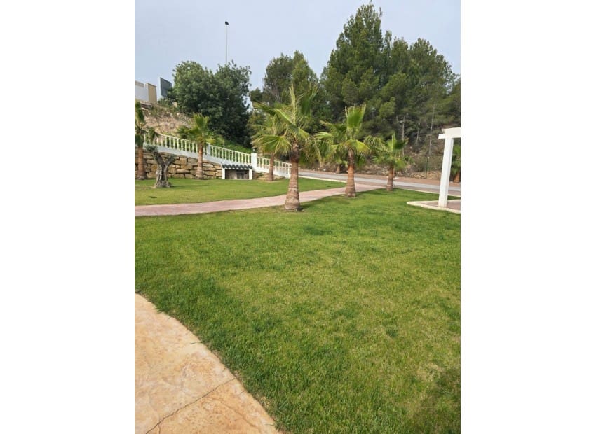 4 sypialnia Willa na sprzedaż w La Nucia z basenem - 795 000 € (Ref: 9659727)