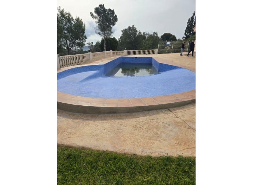 4 sypialnia Willa na sprzedaż w La Nucia z basenem - 795 000 € (Ref: 9659727)