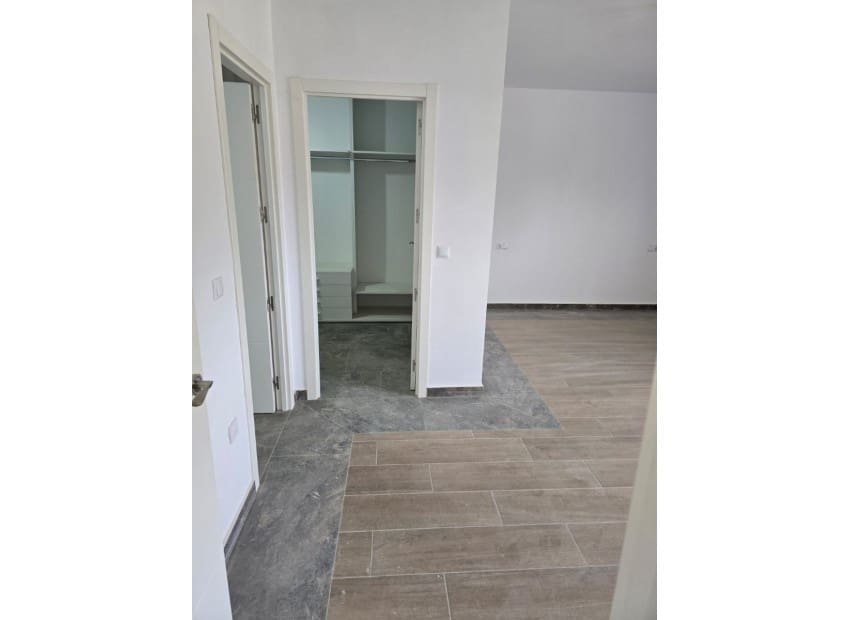 4 sypialnia Willa na sprzedaż w La Nucia z basenem - 795 000 € (Ref: 9659727)