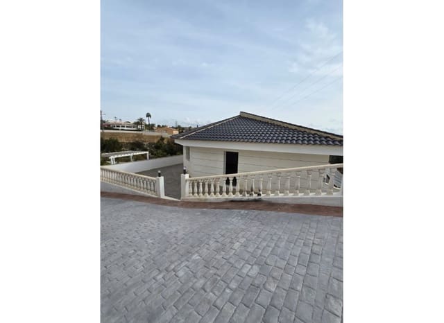 4 sypialnia Willa na sprzedaż w La Nucia Pueblo  , La Nucia z basenem - 795 000 € (Ref: 9659727)