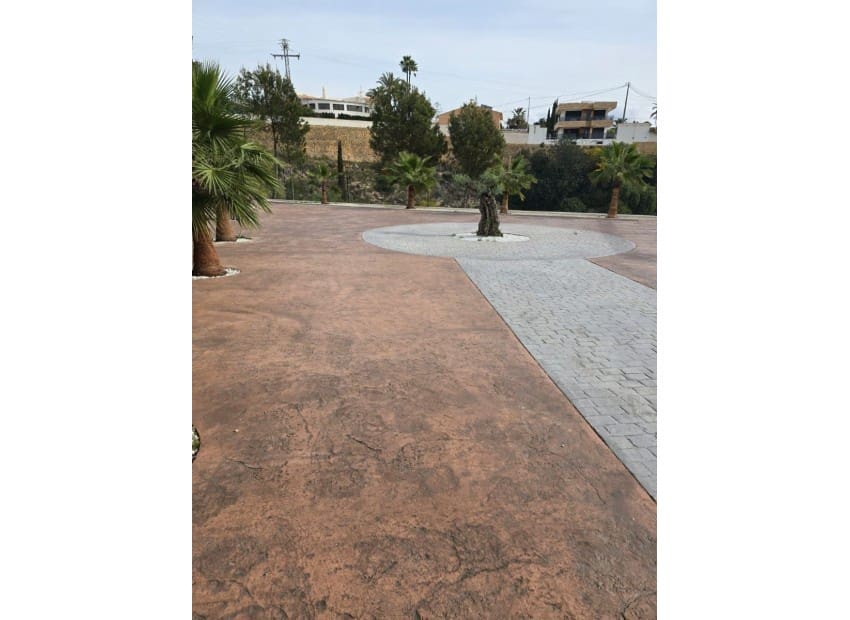 4 sypialnia Willa na sprzedaż w La Nucia z basenem - 795 000 € (Ref: 9659727)