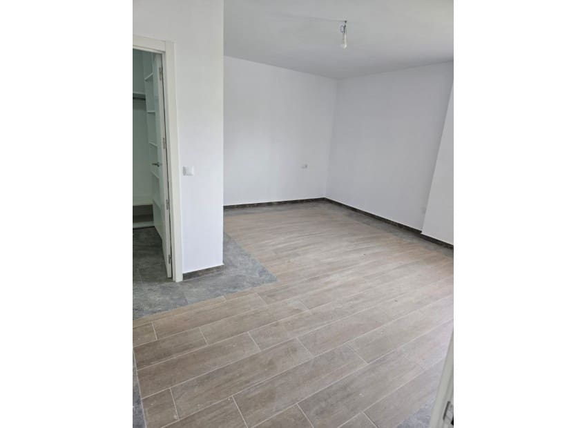 4 sypialnia Willa na sprzedaż w La Nucia z basenem - 795 000 € (Ref: 9659727)