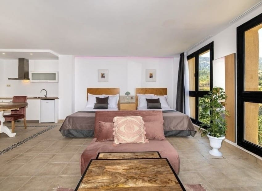 20 soverom Hotell til salgs i Alcoy / Alcoi med svømmebasseng garasje - € 3 500 000 (Ref: 9660638)