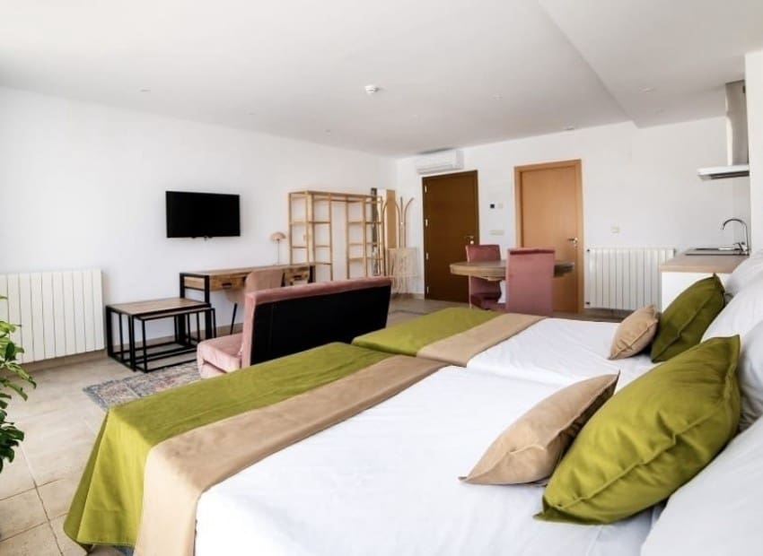 20 soverom Hotell til salgs i Alcoy / Alcoi med svømmebasseng garasje - € 3 500 000 (Ref: 9660638)