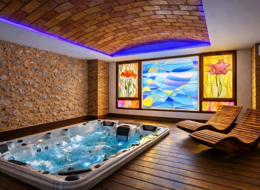 20 soverom Hotell til salgs i Alcoy / Alcoi med svømmebasseng garasje - € 3 500 000 (Ref: 9660638)