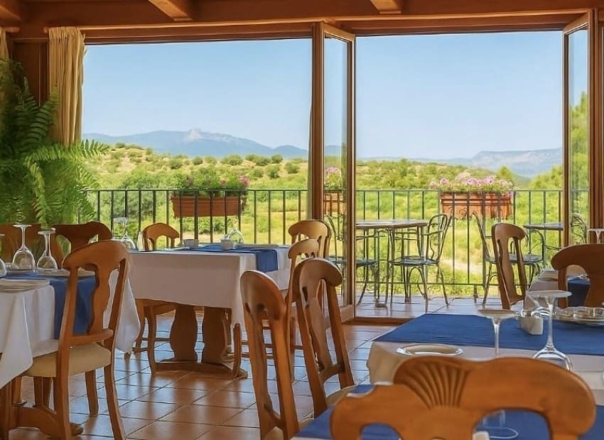 20 soverom Hotell til salgs i Alcoy / Alcoi med svømmebasseng garasje - € 3 500 000 (Ref: 9660638)