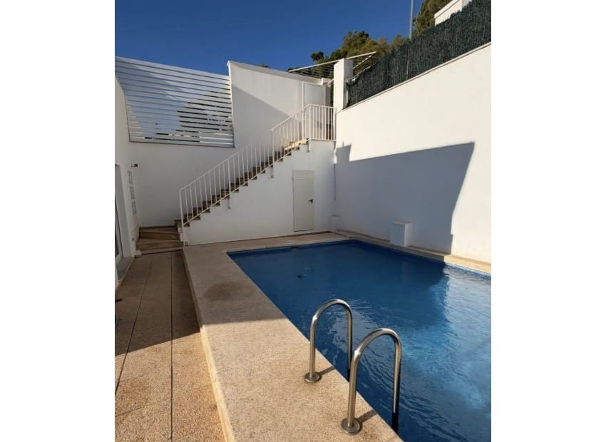 4 slaapkamer Villa te koop in Altea met zwembad garage - € 699.000 (Ref: 9660639)