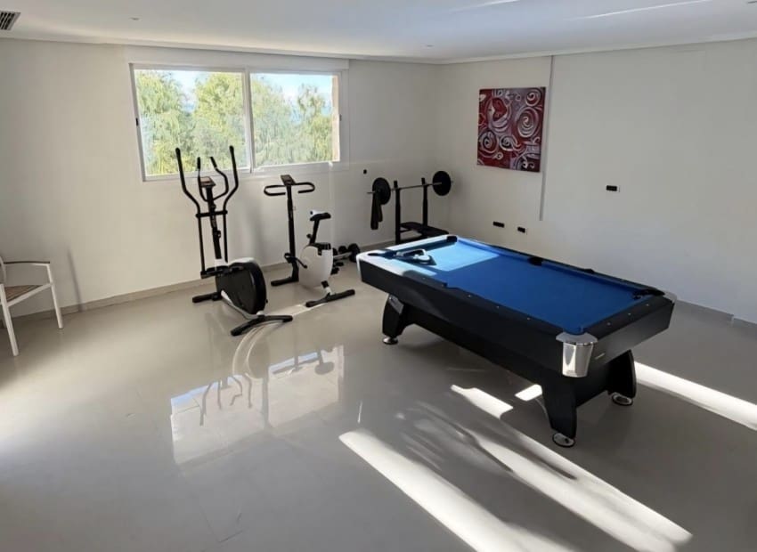 4 slaapkamer Villa te koop in Altea met zwembad garage - € 699.000 (Ref: 9660639)
