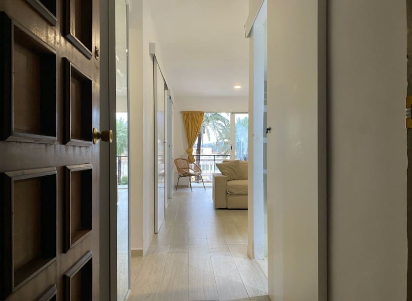 2 makuuhuone Huoneisto myytävänä paikassa Arenal mukana uima-altaan - 275 000 € (Ref: 9679094)