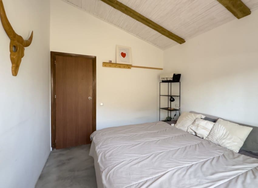 4 bedroom Villa for sale in Polop with pool - € 375,000 (Ref: 9715587)