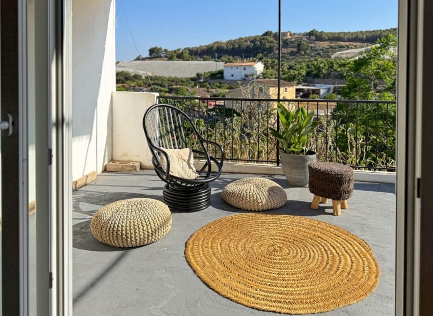 4 bedroom Villa for sale in Polop with pool - € 375,000 (Ref: 9715587)