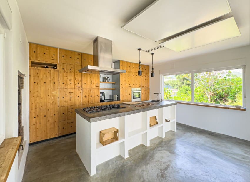 4 bedroom Villa for sale in Polop with pool - € 375,000 (Ref: 9715587)