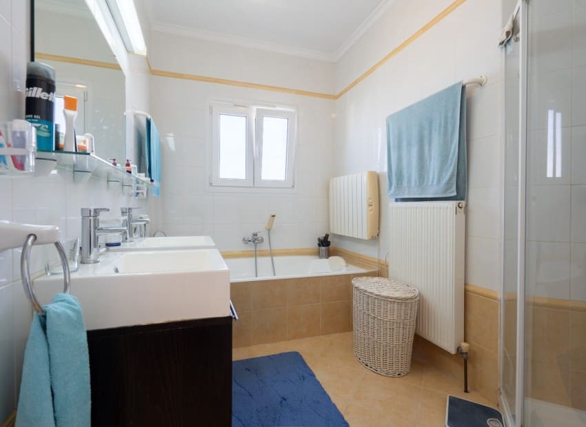 4 sypialnia Willa na sprzedaż w Cumbre del Sol z basenem - 745 000 € (Ref: 9720811)