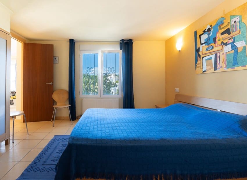 4 sypialnia Willa na sprzedaż w Cumbre del Sol z basenem - 745 000 € (Ref: 9720811)