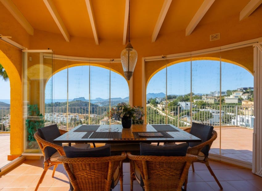 4 sypialnia Willa na sprzedaż w Cumbre del Sol z basenem - 745 000 € (Ref: 9720811)