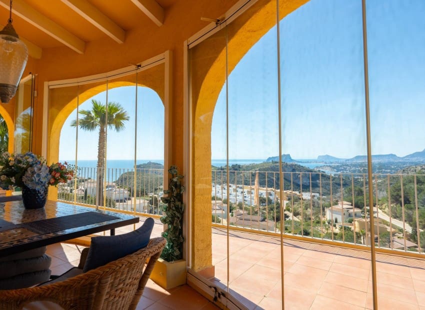 4 sypialnia Willa na sprzedaż w Cumbre del Sol z basenem - 745 000 € (Ref: 9720811)