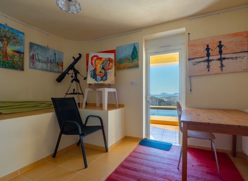 4 sypialnia Willa na sprzedaż w Cumbre del Sol z basenem - 745 000 € (Ref: 9720811)