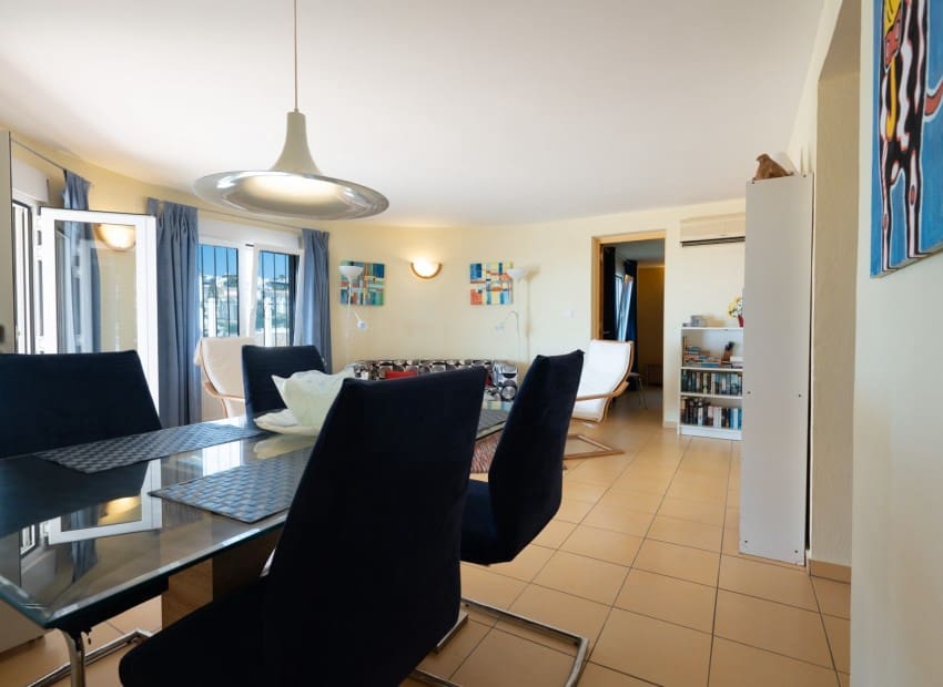 4 sypialnia Willa na sprzedaż w Cumbre del Sol z basenem - 745 000 € (Ref: 9720811)