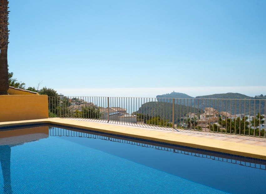 4 sypialnia Willa na sprzedaż w Cumbre del Sol z basenem - 745 000 € (Ref: 9720811)