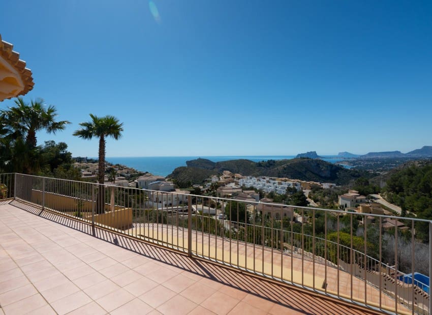 4 sypialnia Willa na sprzedaż w Cumbre del Sol z basenem - 745 000 € (Ref: 9720811)