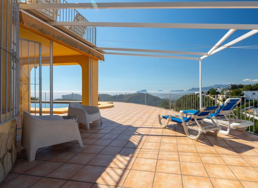 4 sypialnia Willa na sprzedaż w Cumbre del Sol z basenem - 745 000 € (Ref: 9720811)