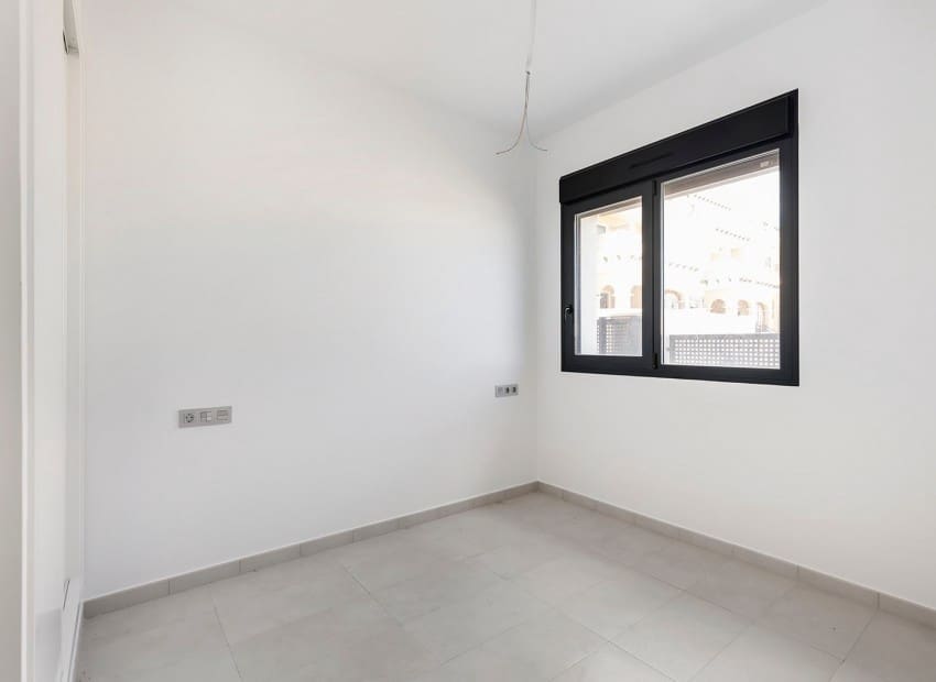 3 Zimmer Villa zu verkaufen in La Florida mit Pool - 319.000 € (Ref: 9743029)