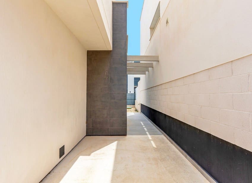 3 Zimmer Villa zu verkaufen in La Florida mit Pool - 319.000 € (Ref: 9743029)