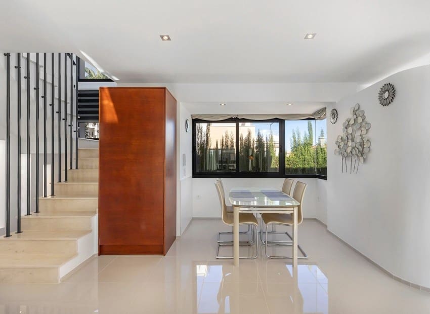 Chalet de 5 habitaciones en Orihuela Costa en venta con piscina - 895.000 € (Ref: 9743097)