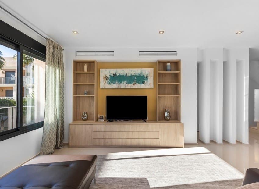 Chalet de 5 habitaciones en Orihuela Costa en venta con piscina - 895.000 € (Ref: 9743097)