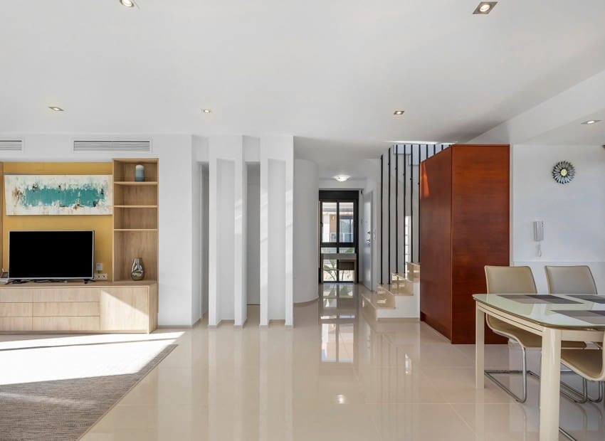 Chalet de 5 habitaciones en Orihuela Costa en venta con piscina - 895.000 € (Ref: 9743097)