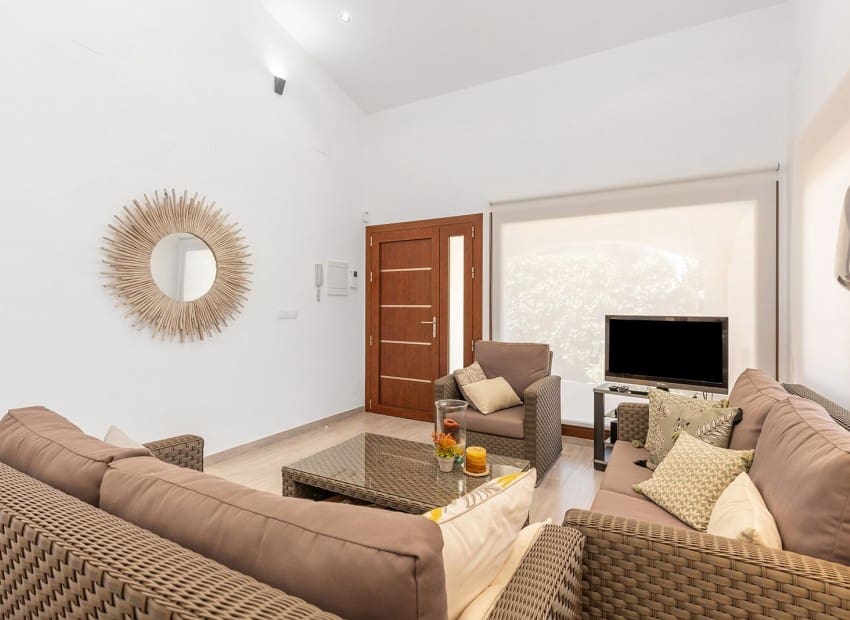 4 soveværelse Villa til salg i Orihuela Costa med swimmingpool - € 749.900 (Ref: 9744303)