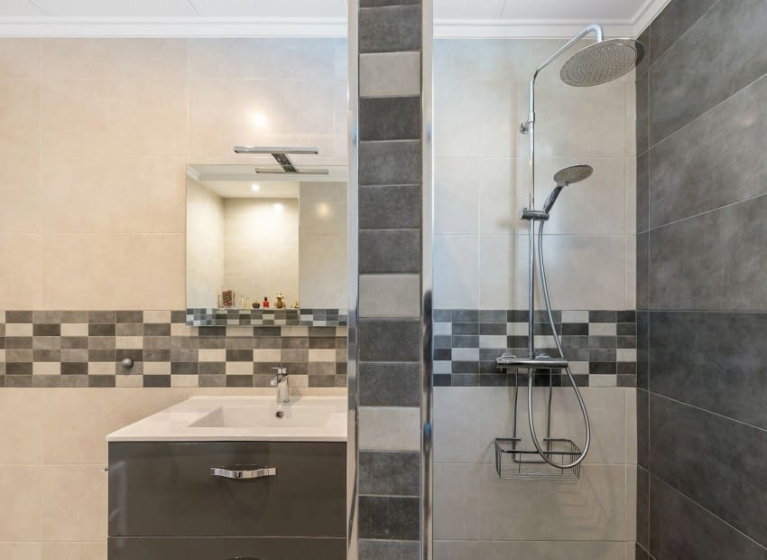 4 soveværelse Villa til salg i Orihuela Costa med swimmingpool - € 749.900 (Ref: 9744303)