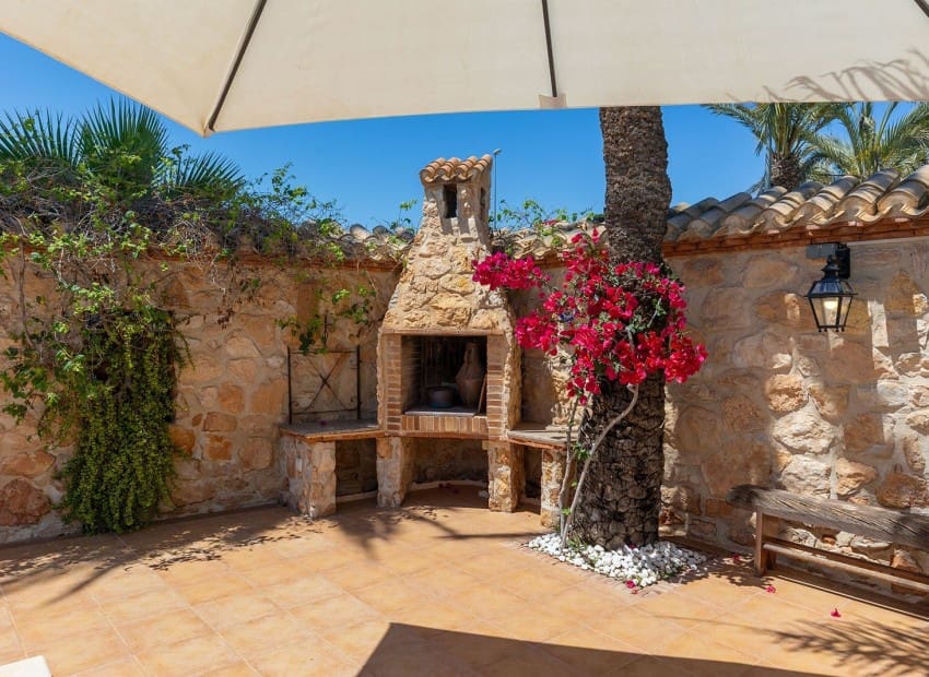 4 soveværelse Villa til salg i Orihuela Costa med swimmingpool - € 749.900 (Ref: 9744303)