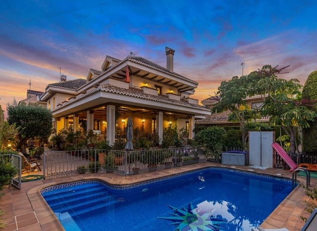 6 soverom Villa til salgs i La Veleta, Torrevieja med svømmebasseng garasje - € 2 490 000 (Ref: 9747272)