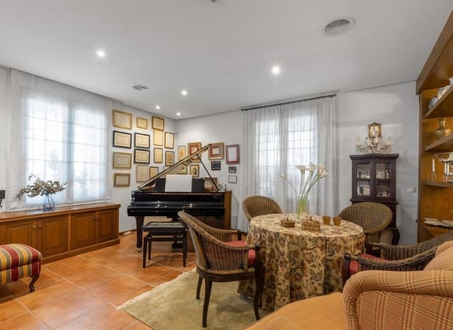 6 soverom Villa til salgs i La Veleta, Torrevieja med svømmebasseng garasje - € 2 490 000 (Ref: 9747272)