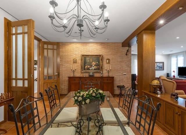 6 soverom Villa til salgs i La Veleta, Torrevieja med svømmebasseng garasje - € 2 490 000 (Ref: 9747272)