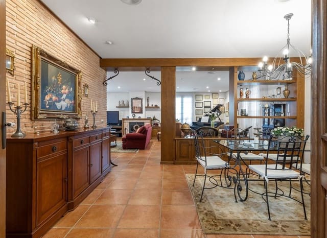 6 soverom Villa til salgs i La Veleta, Torrevieja med svømmebasseng garasje - € 2 490 000 (Ref: 9747272)