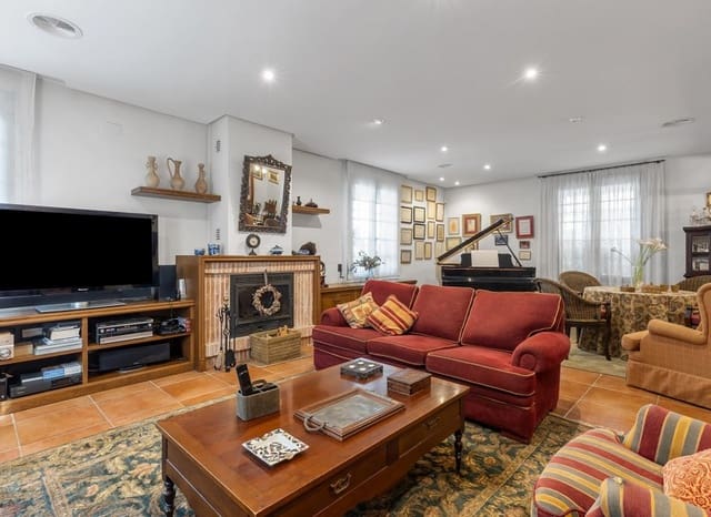 6 soverom Villa til salgs i La Veleta, Torrevieja med svømmebasseng garasje - € 2 490 000 (Ref: 9747272)