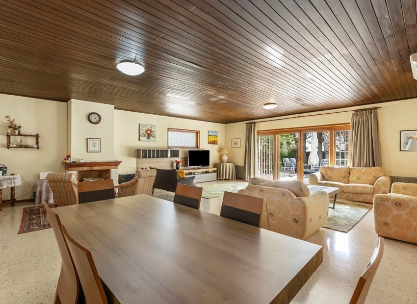 Chalet de 5 habitaciones en Villamartin en venta con piscina garaje - 670.000 € (Ref: 9747318)