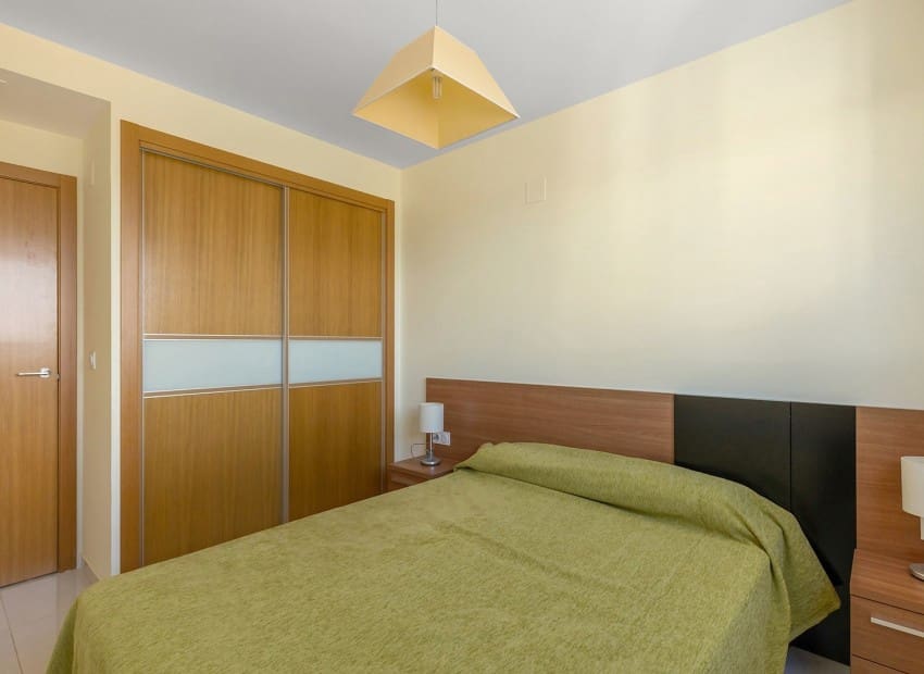 2 chambre Penthouse à vendre à Torrevieja avec piscine garage - 699 000 € (Ref: 9749288)