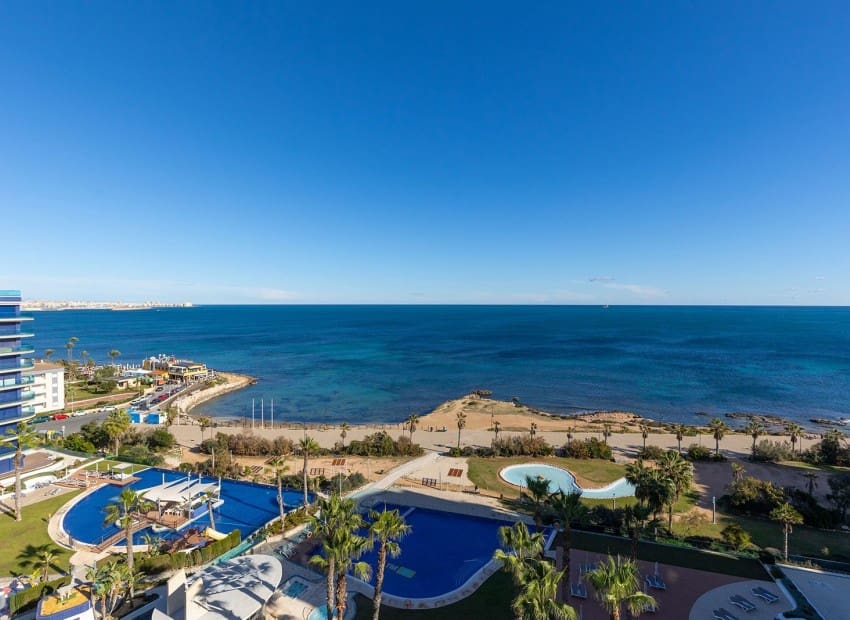 2 chambre Penthouse à vendre à Torrevieja avec piscine garage - 699 000 € (Ref: 9749288)