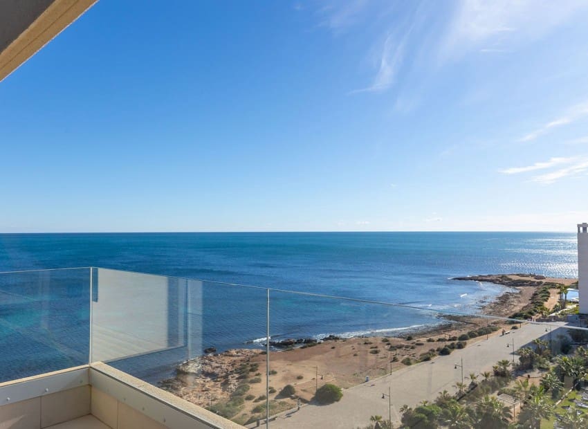 3 soveværelse Penthouse til salg i Torrevieja med swimmingpool garage - € 765.000 (Ref: 9750858)