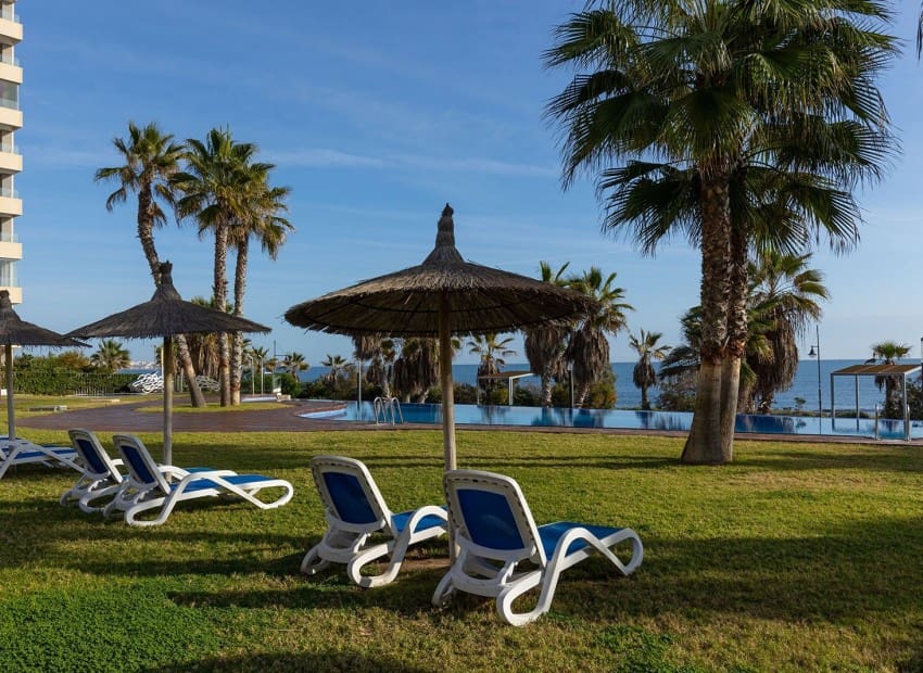 3 soveværelse Penthouse til salg i Torrevieja med swimmingpool garage - € 765.000 (Ref: 9750858)