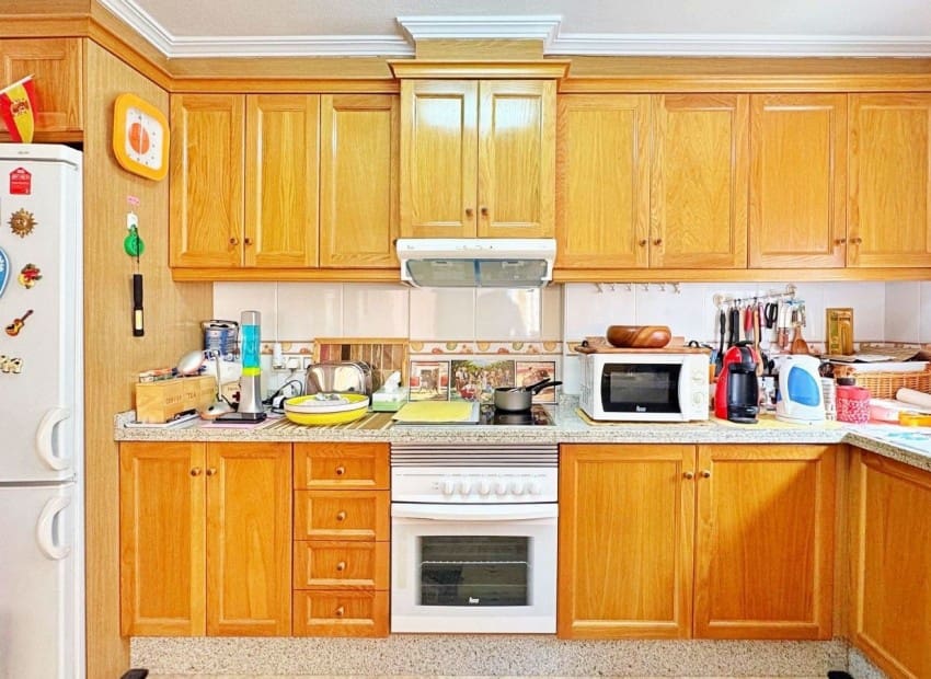 3 Zimmer Apartment zu verkaufen in Villamartin mit Pool - 275.500 € (Ref: 9758018)