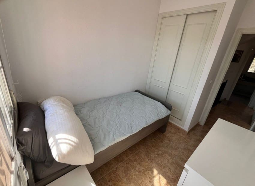 3 soveværelse Villa til salg i Villamartin med swimmingpool - € 255.000 (Ref: 9761485)