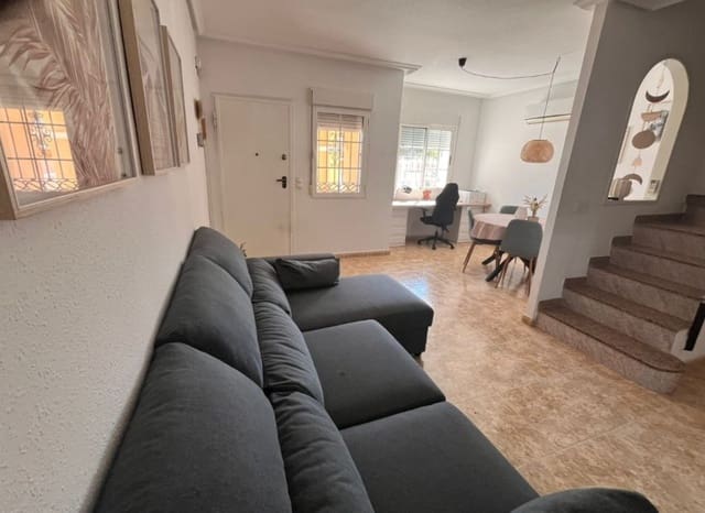 3 soveværelse Villa til salg i Villamartin, Orihuela med swimmingpool - € 255.000 (Ref: 9761485)