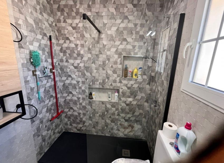 3 soveværelse Villa til salg i Villamartin med swimmingpool - € 255.000 (Ref: 9761485)